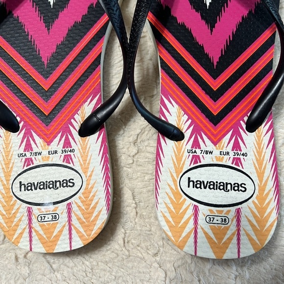 Havaianas 7/8 Tribal Print Slip On Flip Flop Sandals - Picture 3 of 8